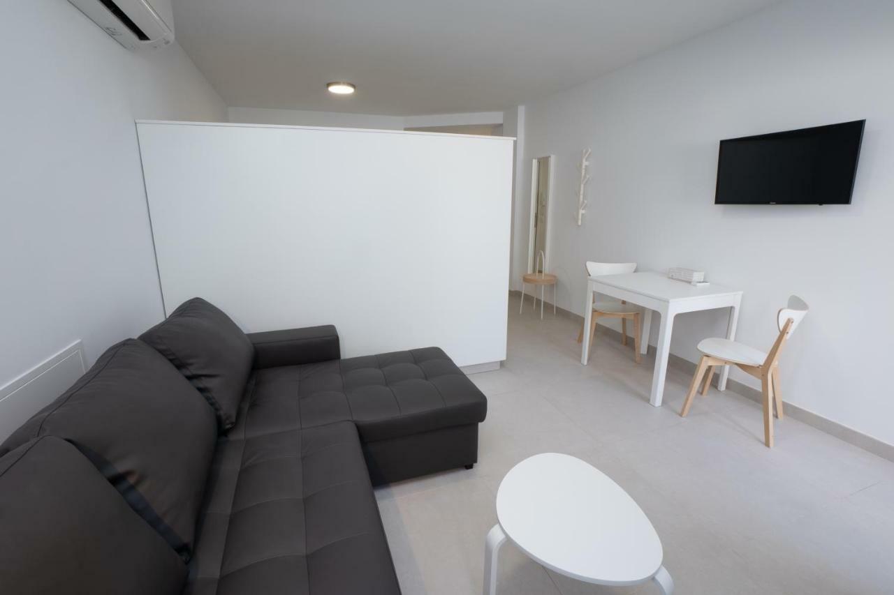 Apartamentos Mombasa 1 Planta Nerja Eksteriør billede