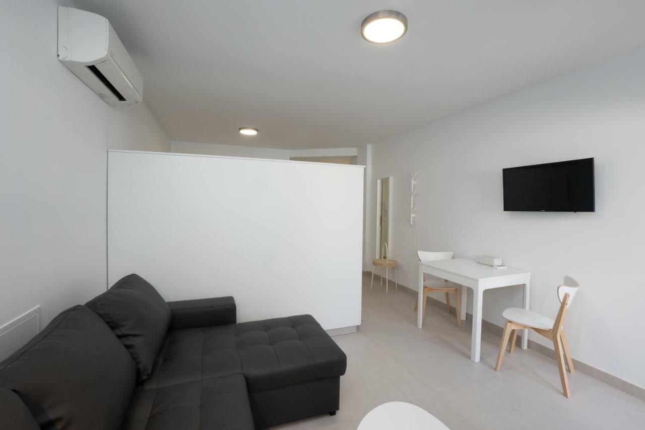 Apartamentos Mombasa 1 Planta Nerja Eksteriør billede